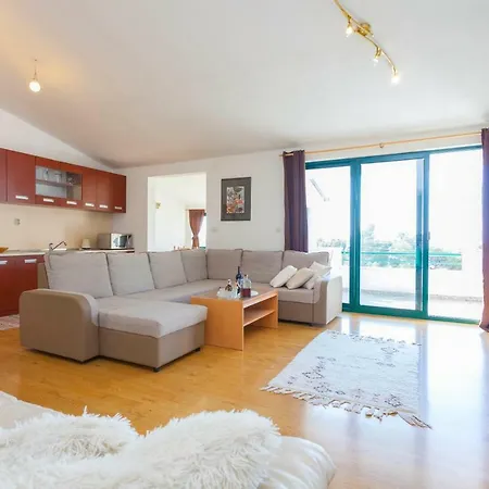 Puharic Apartament *