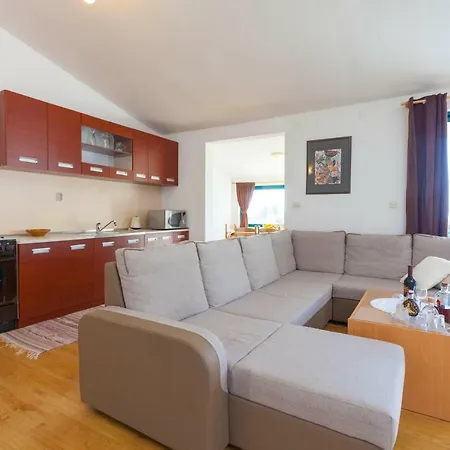 Apartament Puharic Makarska